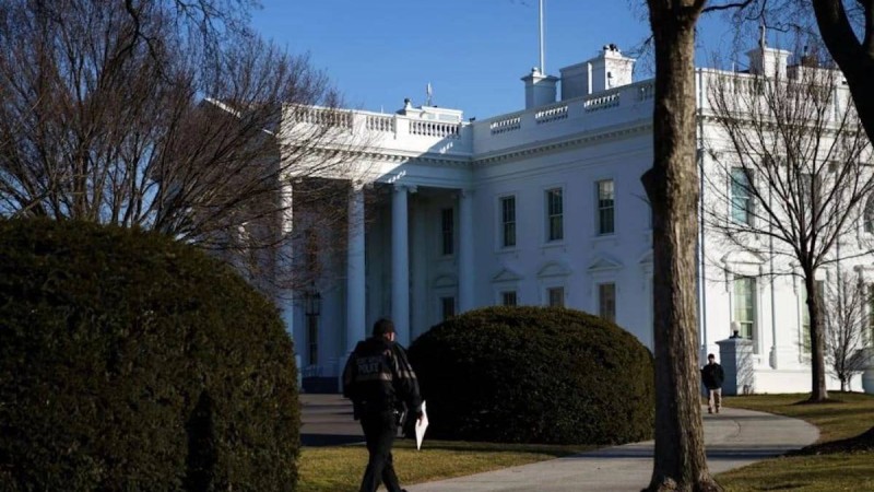 Трамп резиденциясының алдында атыс болды