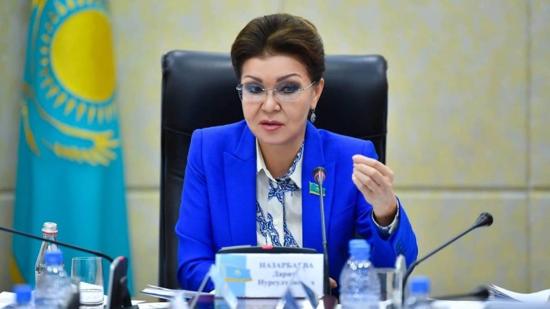 Дариға Назарбаева балабақша тәрбиешілерінің аз жалақысына шамданды