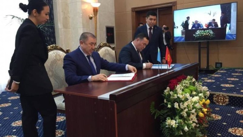 Қазақстан мен Қырғызстан көші-қон саласындағы келісімге қол қойды
