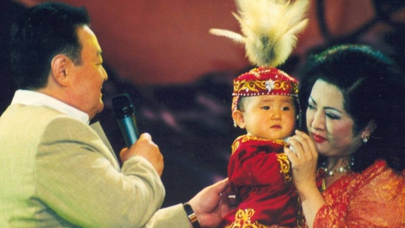 «Шындықтың жолында жанын берген». Қызы Заманбек Нұрқаділов туралы әсерлі видео жариялады