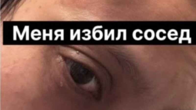 ҰҚК-нің экс-қызметкері белгілі қазақстандық әншіні сабап тастаған (ВИДЕО)