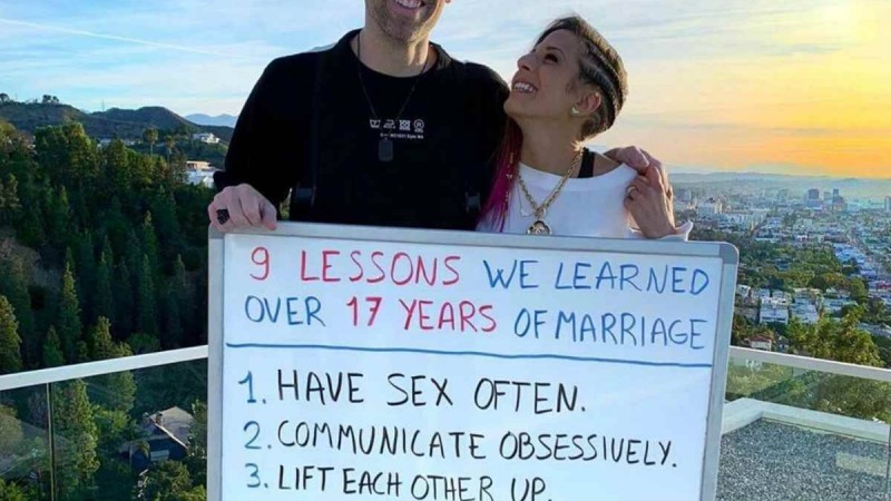 Үйленгендеріне 17 жыл болған ерлі-зайыпты берік отбасылық өмірдің құриясымен бөлісті - Қазақстан жаңалықтары