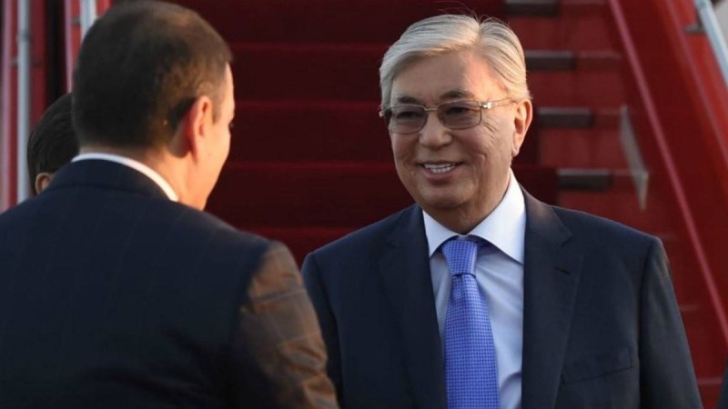 Тоқаев: Ресей біздің сыртқы саясатымыздың басым бағыты болып қала береді
"Мемлекетіміз Қытайдың "Бір белдеу, бір жол" атты ауқымды бастамасын қолдайды"