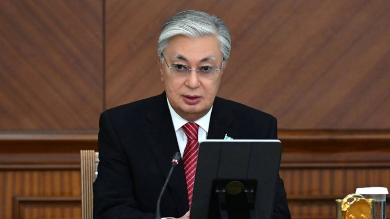 Ұлттық экономиканы қарқынды дамыту керек екенін айтқан Тоқаев бірқатар тапсырмалардың аяқсыз қалғанын сынады