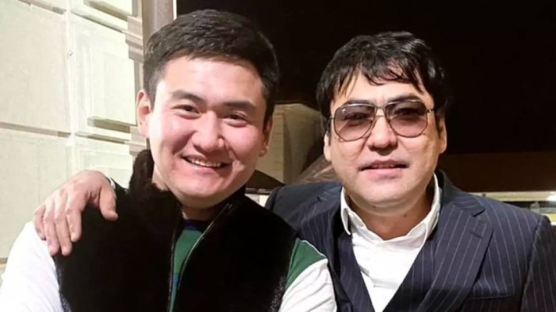 "Екі жақ бітімге келіпті": Мейрамбек Бесбаев Көлсайда гидті соққыға жықты деп айыпталған Төреғалиға қолдау білдірді (фото)