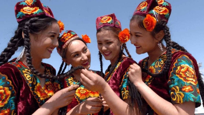 «Қазақ – ұйғырдың бір тармағы ма?»: Ұйғыр мәдени орталығының төрағасы қазақ пен ұйғырдың туысқан халық екенін және ұқсастықтарын атады - Қазақстан жаңалықтары