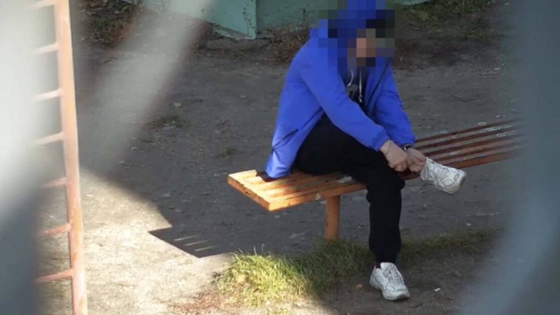 Өскеменде бейнебақылаудың көмегімен есірткі жасырушы ұсталды (ВИДЕО)