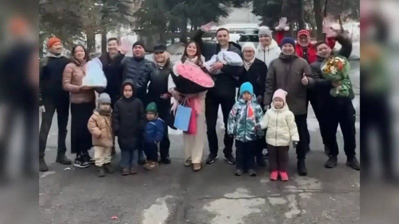 Қыз баланың әкесі болуды аңсайтын Тәуекел Мүслім тағы да ұлды болды (ВИДЕО)