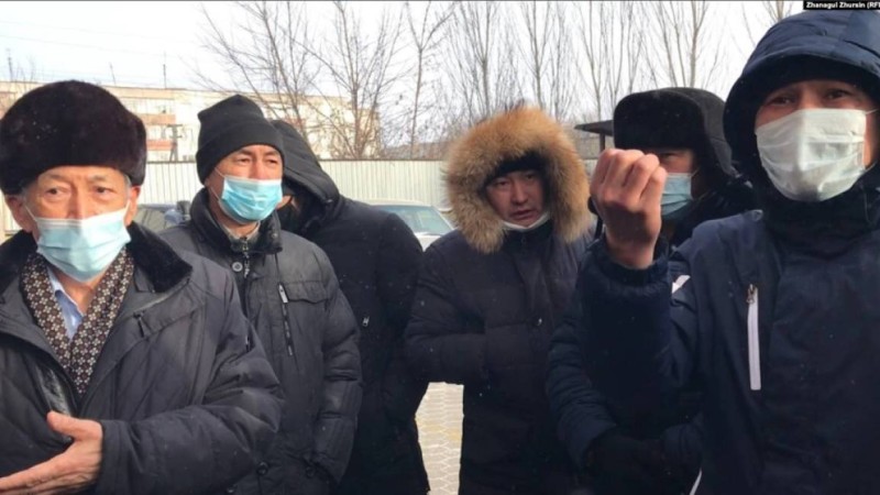 Ақтөбеде "Сағыз Петролеумнің" екі жүздей жұмысшысы жалақы өсіруді талап етті