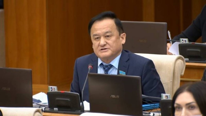 Қазақ министрі қазақша сөйлесе қуанатын масқара жағдайға жеттік – Тәуелсіздігіміздің  30 жылдығының «жетістігі» (ВИДЕО)