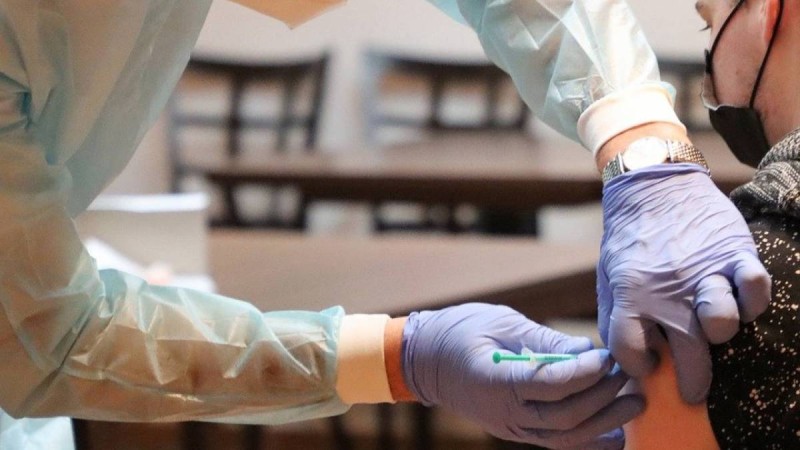 Bloomberg: Пандемияның аяқталуына 7 жыл қажет