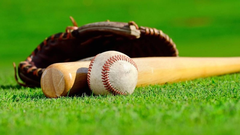 Ескерту жасап, көлігін тепкені үшін. Алматыда джип мінген жасөспірім қарияны битамен ұрып өлтірді