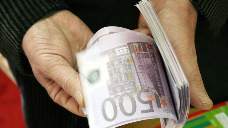 Еуропада ақша тарату эксперименті сәтсіз аяқталды - Қазақстан жаңалықтары