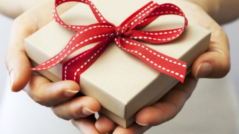 Қазақстандықтарды бастықтарына гүл сыйламауға шақырды - Қазақстан жаңалықтары