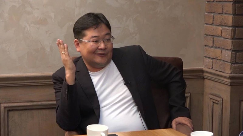 Айдос Сарым: Мәжілісте Алтекеңнің қаншама досы отыр? Сонда бұл әңгіме неге тек маған айтылады?