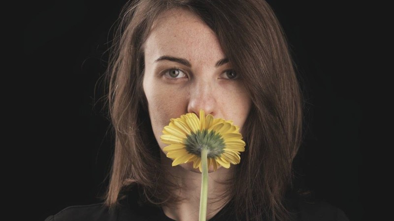 53 жастағы әйел 11 күйеуін жерледі