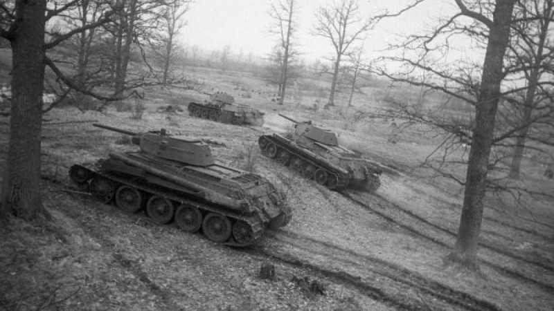 Жарылған танкте үш күн жатып, аман қалған қазақ жауынгері