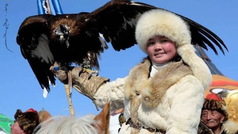 Әлемге әйгілі бүркітші Айшолпан Қазақстанға қоныс аударды