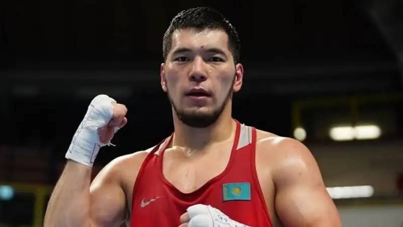 Танымал боксшы Айбек Оралбай екінші мәрте әке атанды