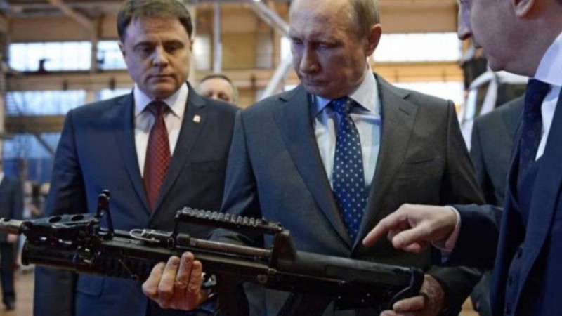 Путин "әскери қызмет туралы" түзетулер пакетіне қол қойды