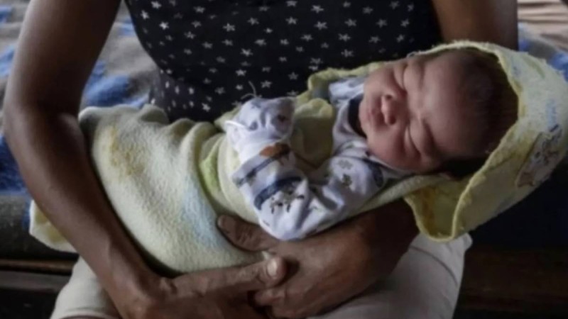 Тірі сәби мәйітханадағы тоңазытқышта алты сағат жатқан