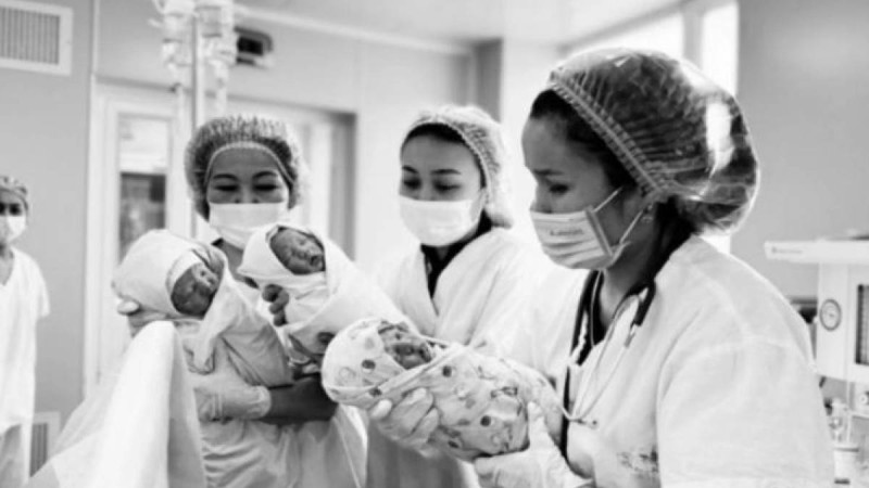 Астаналық әйел егіз баладан кейін үшем дүниеге әкелді