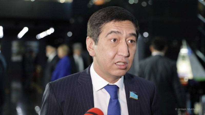 Блогерлер өтірік ақшасы мен көліктерін көрсетеді — Ринат Зайытов