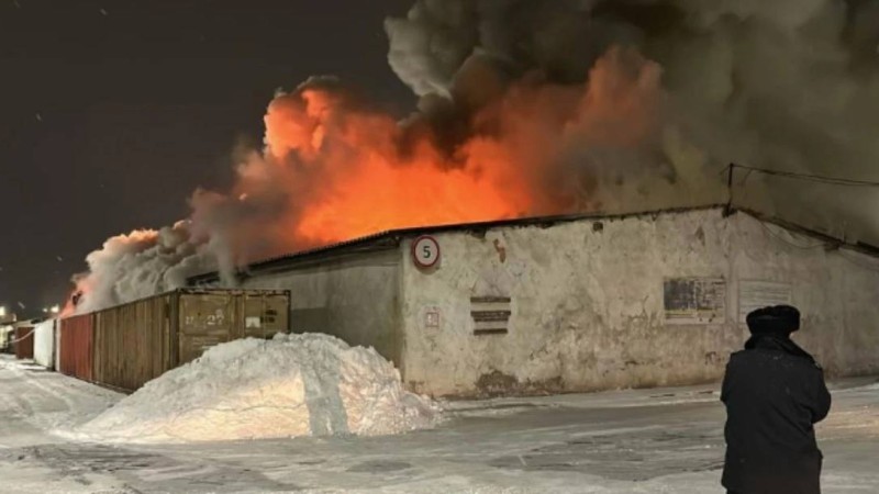 Балқашта "Қазақмыс"-тың қоймасында өрт болды