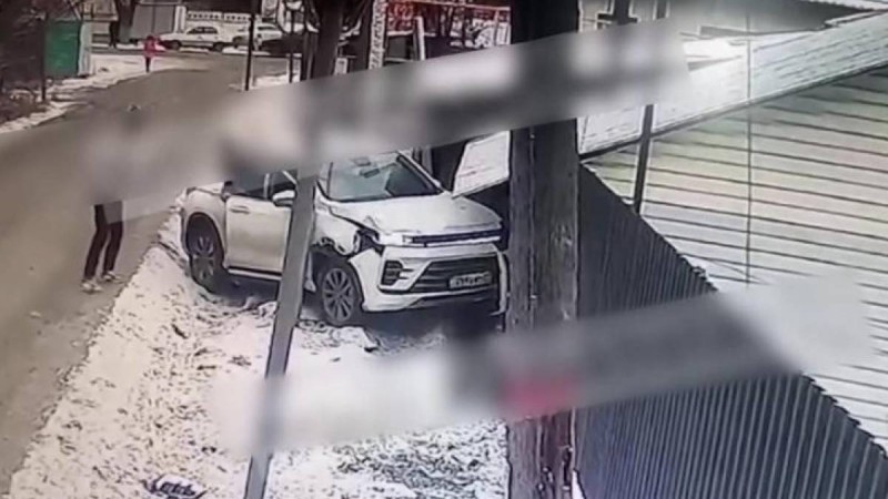 Алматы облысында 9-сынып оқушысы 14 жастағы қызды көлікпен қағып кетті