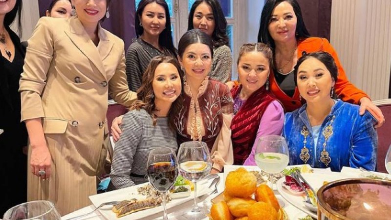 "Оның көзі ерекше нұр шашып тұрды": Тамара Асар қызын қырқынан шығарды (фото, видео)