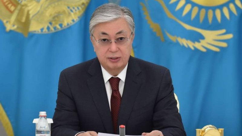 Тоқаев қазақстандықтарды Отан қорғаушы күнімен құттықтады