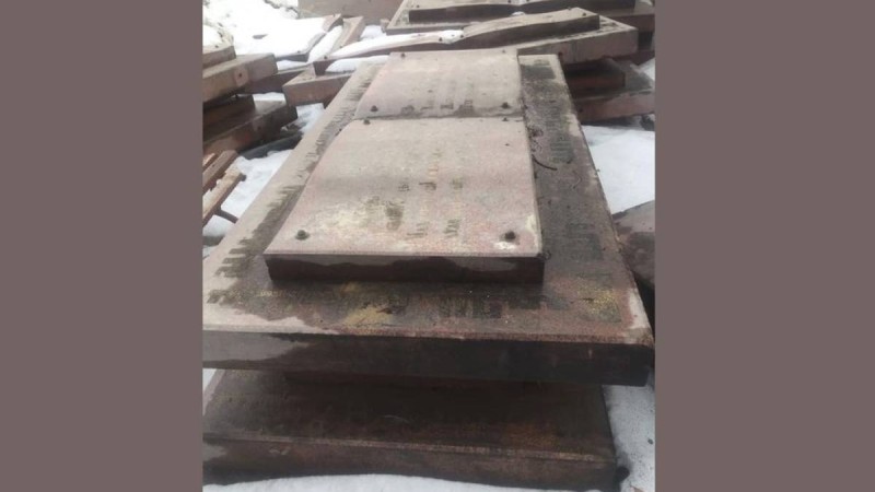 Яссауи хикеметтері жазылған тастар далада шашылып жатыр: Түкістанға керексіз болғаны ма?