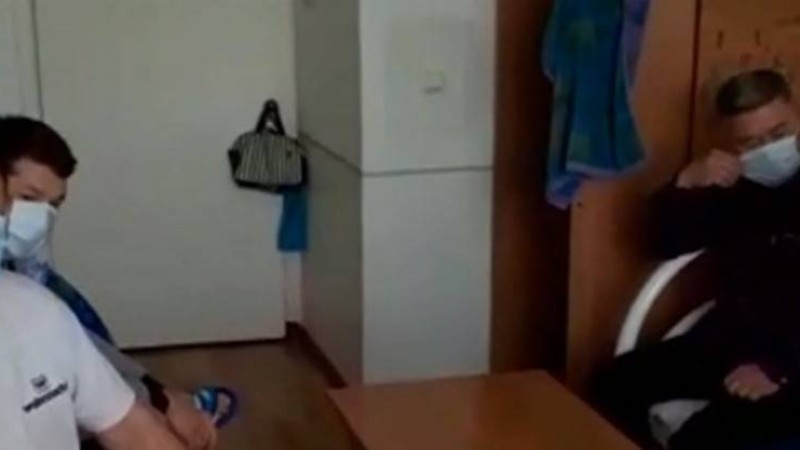 Жамбыл облысындағы Теңіз кенішінен карантинде жатқан жұмысшылар шу шығарды - Қазақстан жаңалықтары