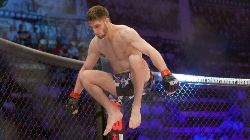 Шешен балуаны: Қазақтармен күрескім келмейді. Біз олармен бір түйір нанды бөлісіп жеген халықпыз