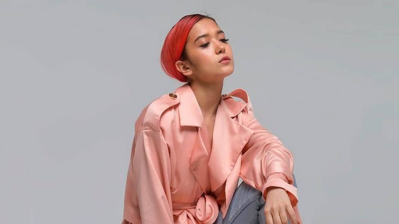 "Бұл туралы үндемей қалмаймын". Dequine Алматыдағы концертте танымал рэперлердің өзіне әлімжеттік көрсеткенін айтты - Қазақстан жаңалықтары