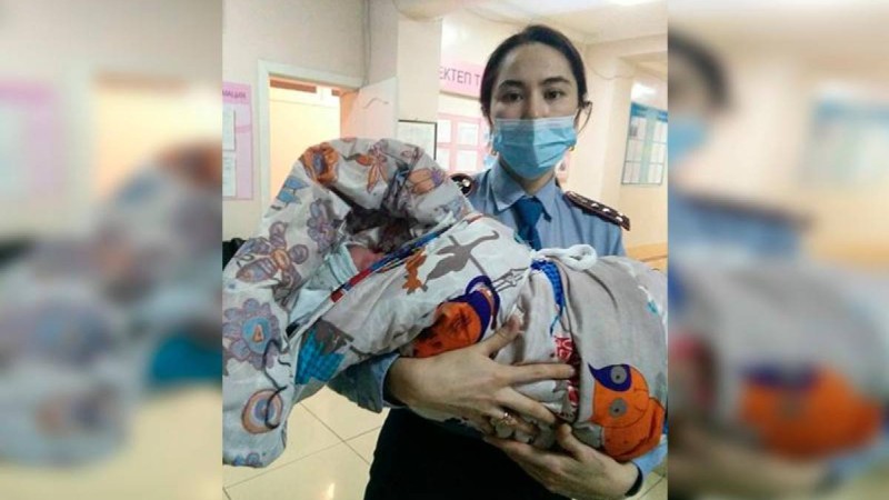 Жүкті әйелді босандыруға көмектескен полицей марапатталды