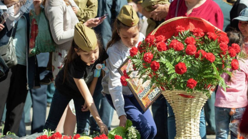 Көпшілік біле бермейтін Ұлы Отан соғысының батырлары