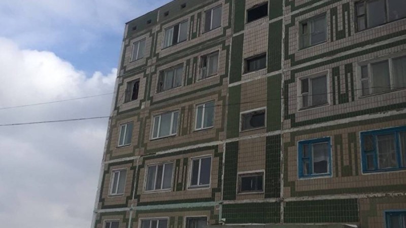 Ұлттық ұлан жауынгерлері елордада түтіндеген үйден тұрғындарды алып шықты