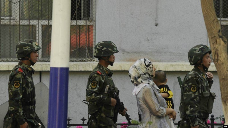 БАҚ: "Шыңжаңдағы мыңдаған ұйғырды Қытайдың басқа аймақтарына жұмысқа жібереді" - Қазақстан жаңалықтары