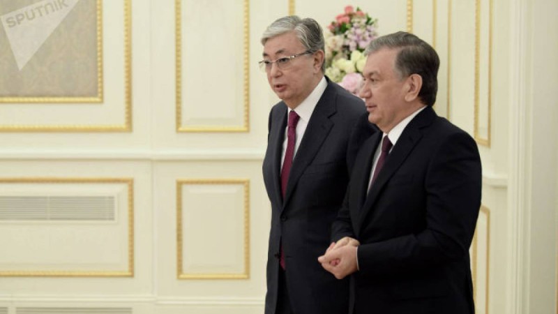 Тоқаев Өзбекстан президентіне телефон соқты