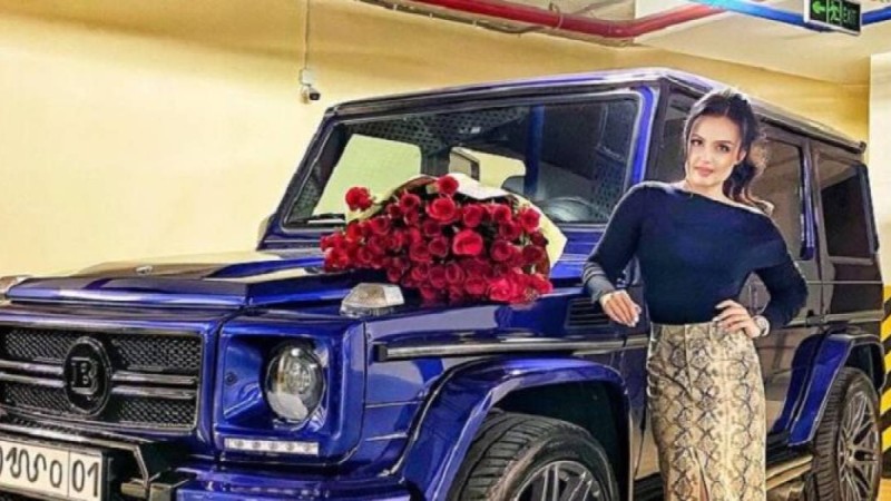 Анна Данченко сүйіктісінің "гелендвагенімен" жұртты таңғалдырды (фото)