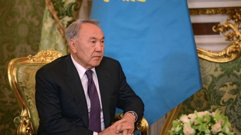 Назарбаевтың баспасөз хатшысы "Елбасы мәлімдемесіне" қатысты түсініктеме берді