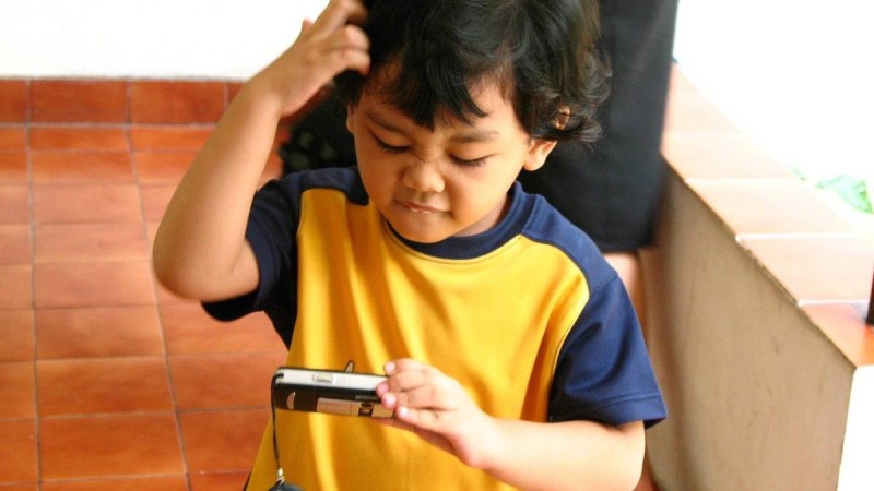 Далада жүрген балаларды онлайн бақылау жүйесі енгізіледі