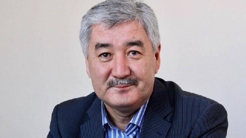 Әміржан Қосанов: "Ресей мен Қазақстанның саяси билік жүйелері бірдей, Путин сарайлары бізде де бар..."