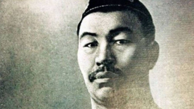 Қажымұқан Мұңайтпасұлы туралы мәліметтер