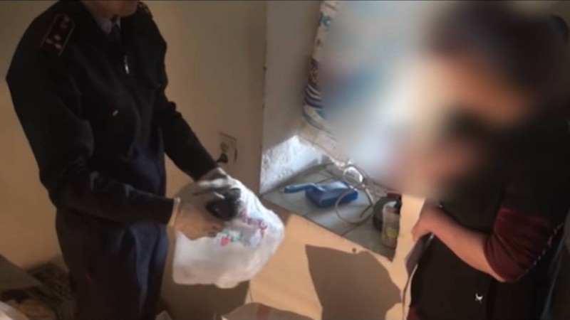 Қордай ауданының тұрғындары үйлерінде есірткі сақтап келген