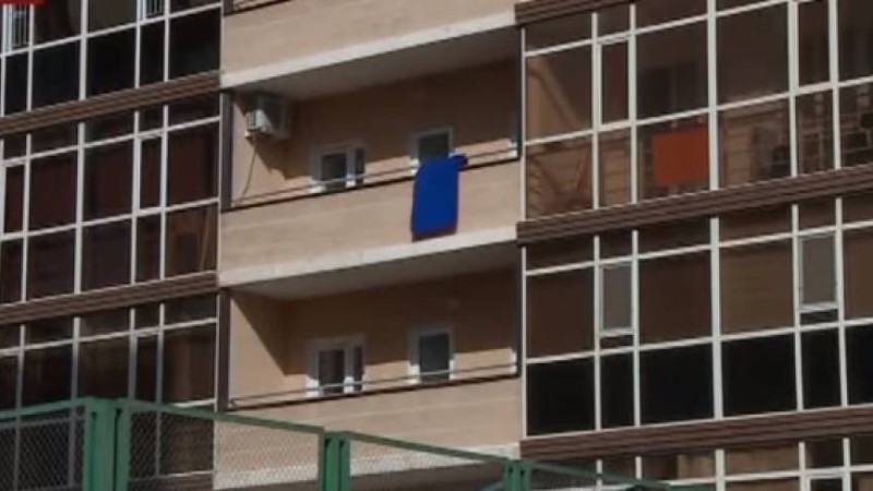 Шымкентте 20 жастағы қызды жалдамалы пәтерде тұншықтырып өлтірген (видео)