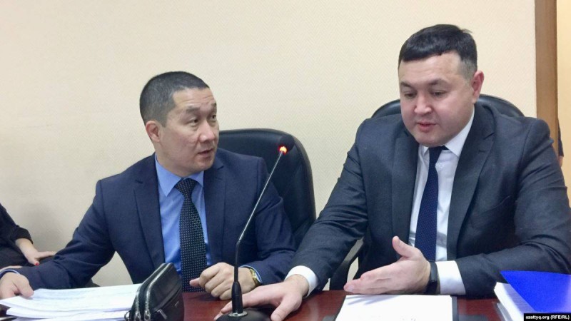 Нұр-Сұлтанда сот залынан видео жарияланғаннан кейін екі адвокат лицензиясынан айрылды