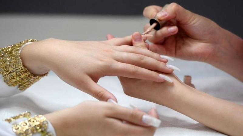 Бекшин сұлулық салондарының не себепті ашылмайтынын түсіндірді