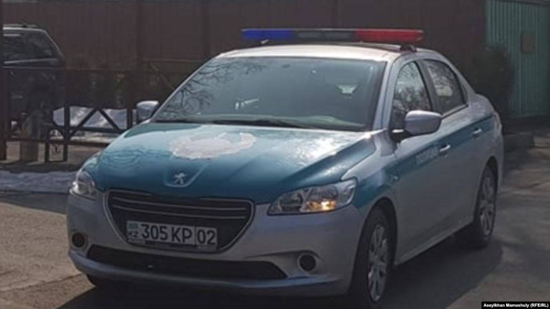 Ағаділдің жаназасына бармақ болған белсенділердің ұсталып, бөлімшеге шақыртылғаны хабарланды